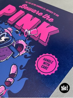 Détail tampon Handle with Care affiche Panthère Rose Yio Illustrations